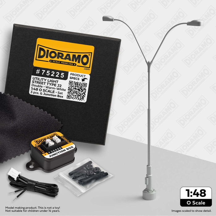 Utility Light - Street Type J2 Double in 1:48 O Scale. 3pc Set.